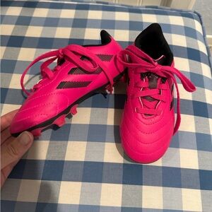Soccer cleats
